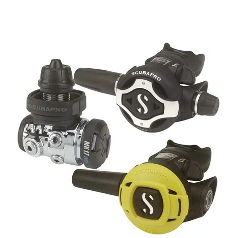 Sistema completo SCUBAPRO: mute, erogatori, GAV, pinne, maschere