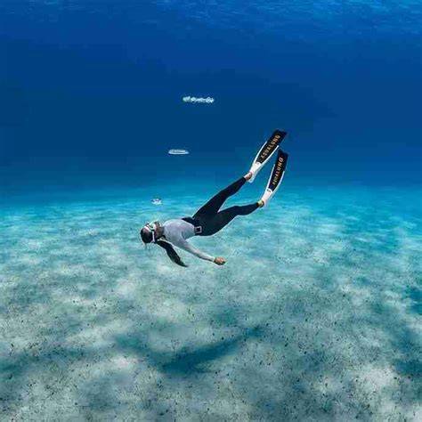 attrezzatura apnea strumenti sicurezza